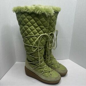 Y2K Rampage Heidi Winter Wedge Quilted Lace Up Lined Boot Sage Green Size 8